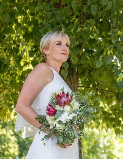 Jana Hildebrandt privat als Braut mit Brautstrauß